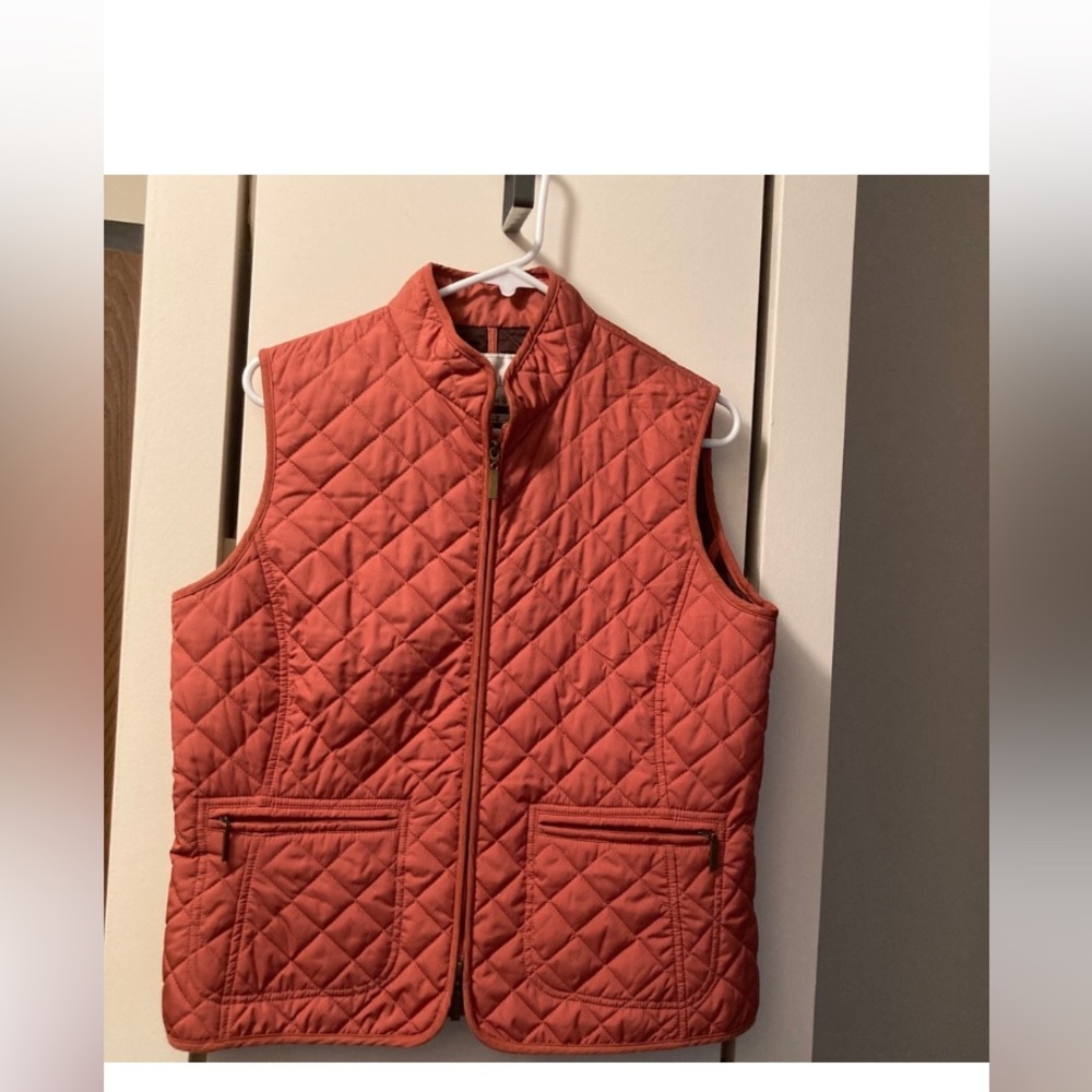 Van Heusen Quilted Vest, size M.🎃🎃
